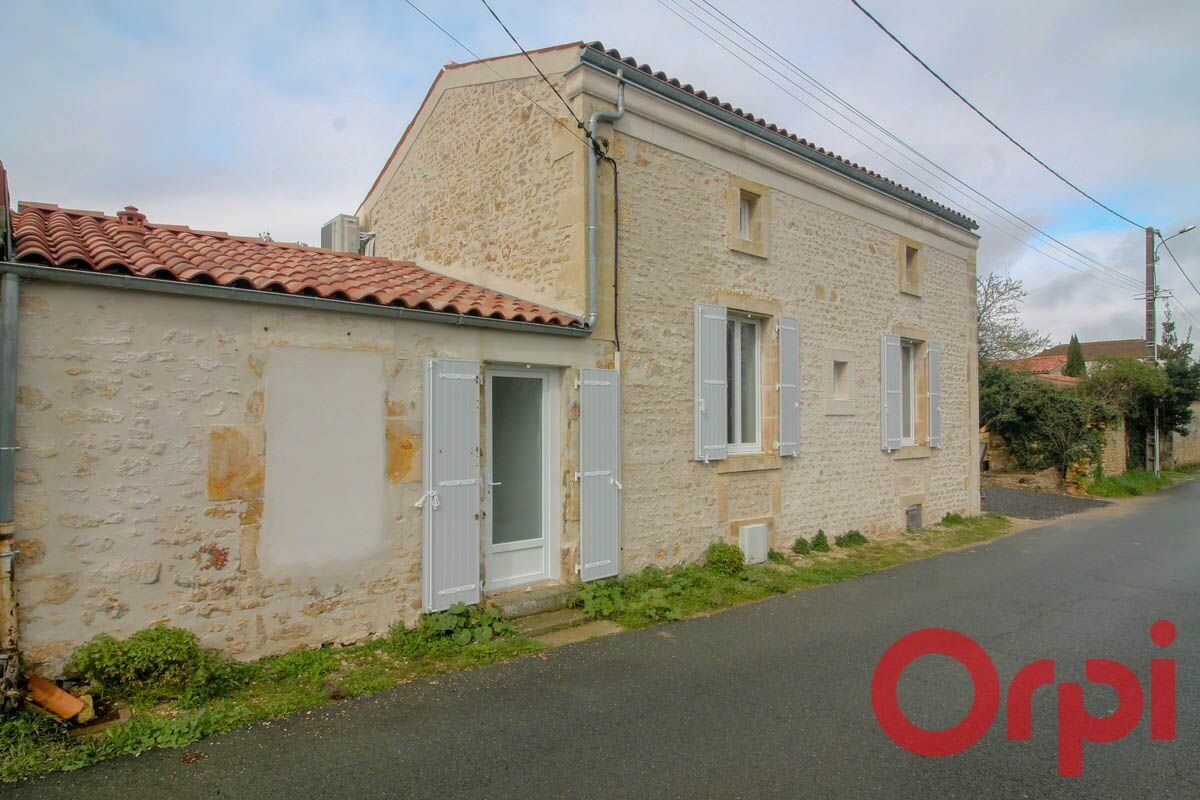 Maison à vendre 5 m2 à Saint-Nazaire-sur-Charente vignette-2
