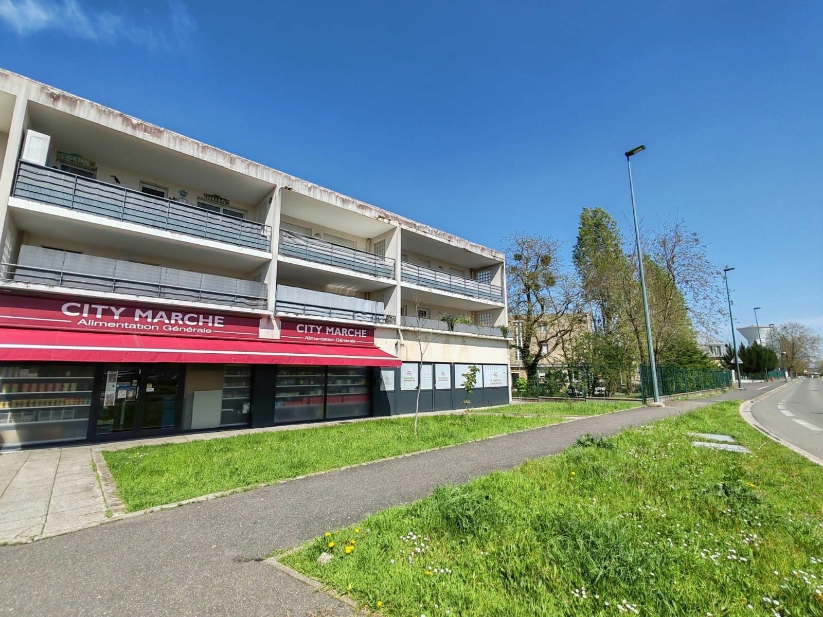Appartement à vendre 2 57.6m2 à Saint-Ouen-l'Aumône vignette-1
