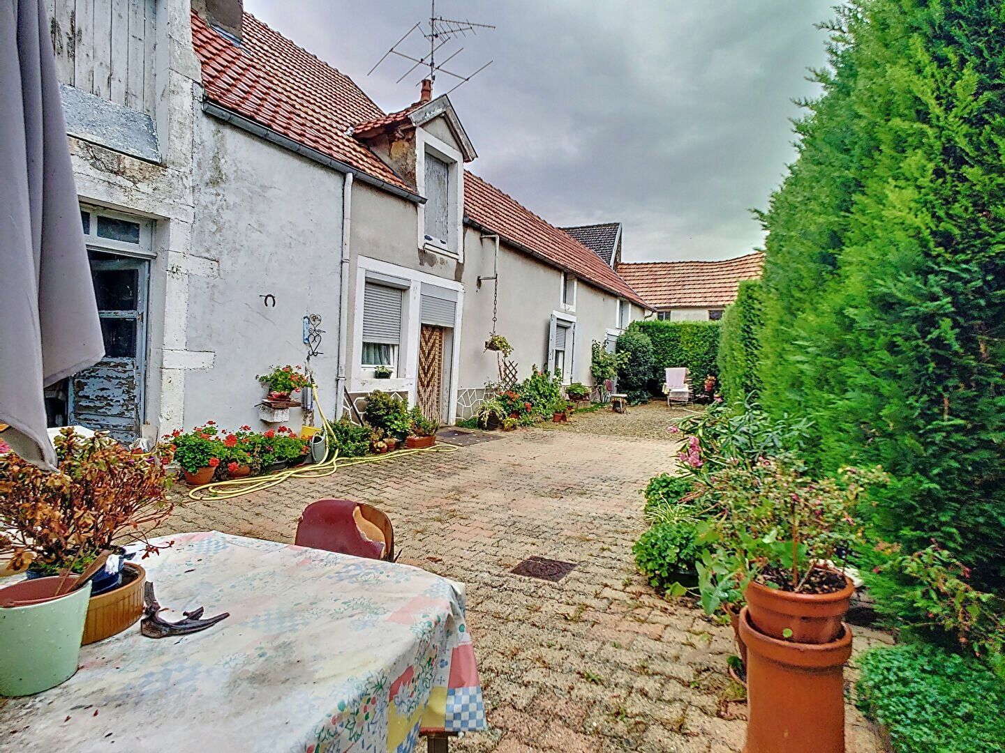 Maison à vendre 2 89m2 à Ruffey-lès-Echirey vignette-3