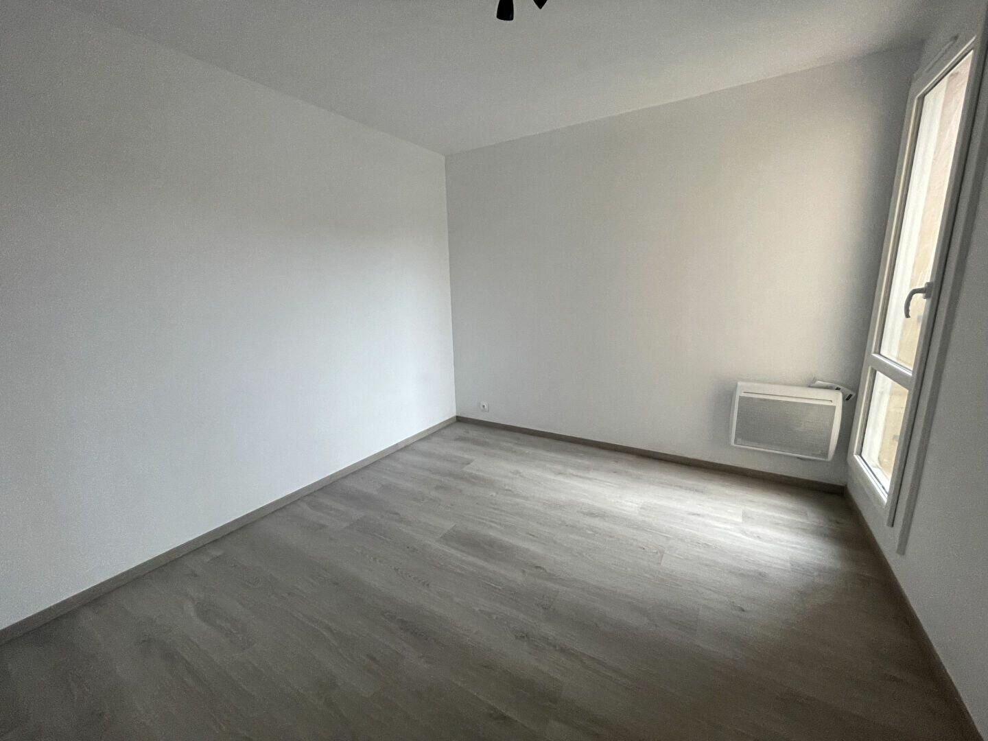 Appartement à vendre 4 m2 à Romans-sur-Isère vignette-6
