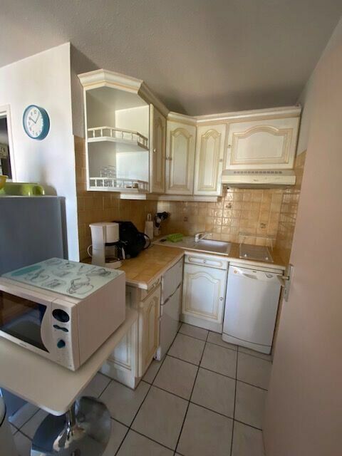 Appartement à louer 1 25m2 à La Seyne-sur-Mer vignette-3
