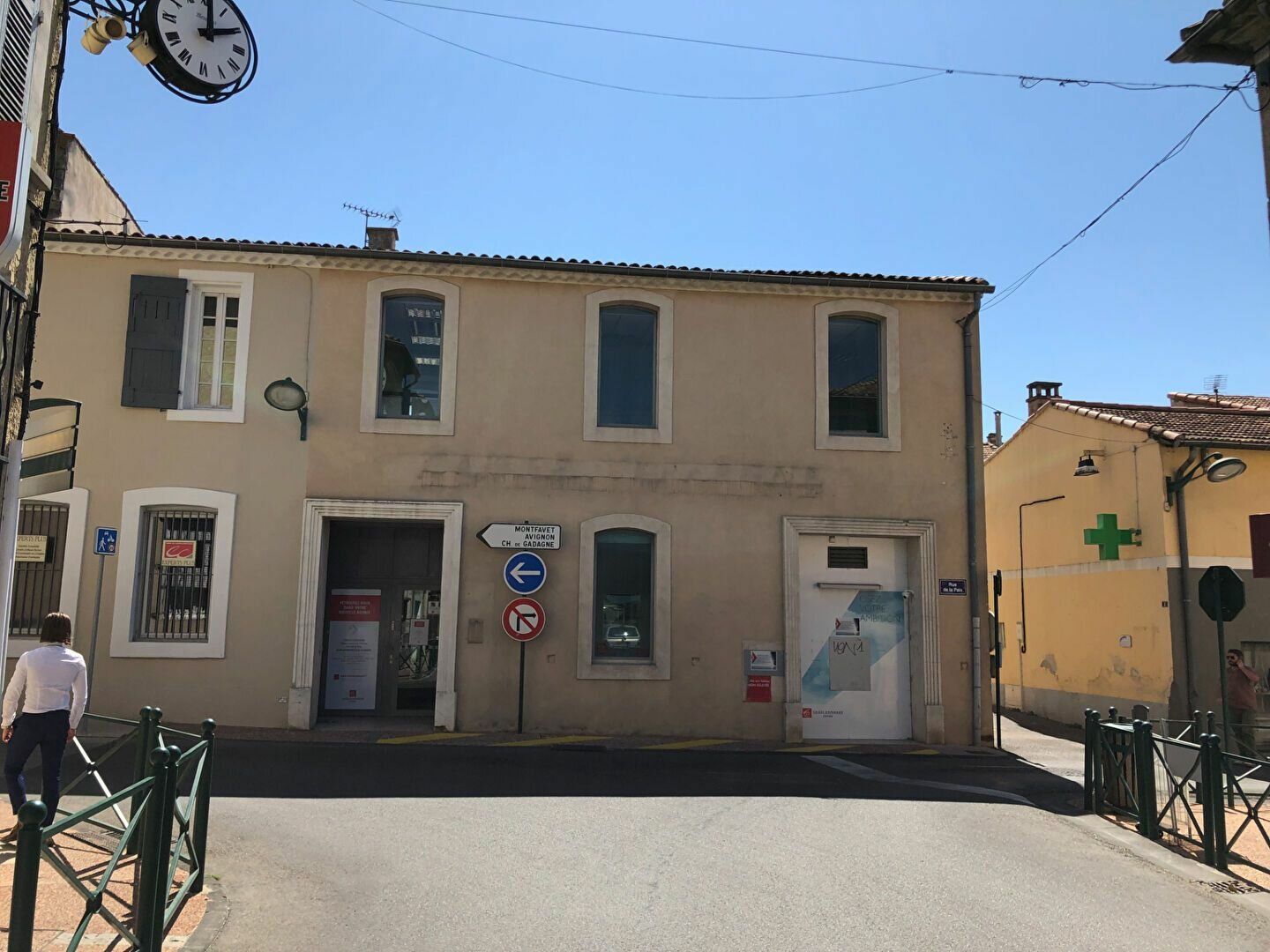 Immeuble à vendre 2 133m2 à Morières-lès-Avignon vignette-1