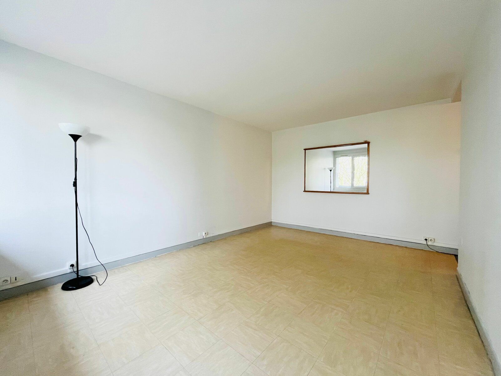 Appartement à vendre 4 70.3m2 à Gagny vignette-4