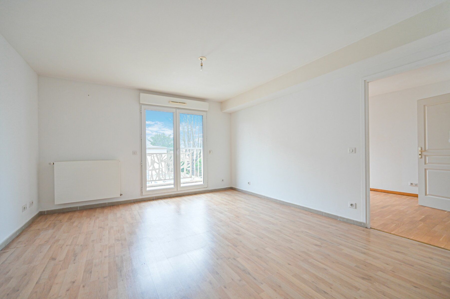 Appartement à vendre 2 41.68m2 à Neuilly-Plaisance vignette-2