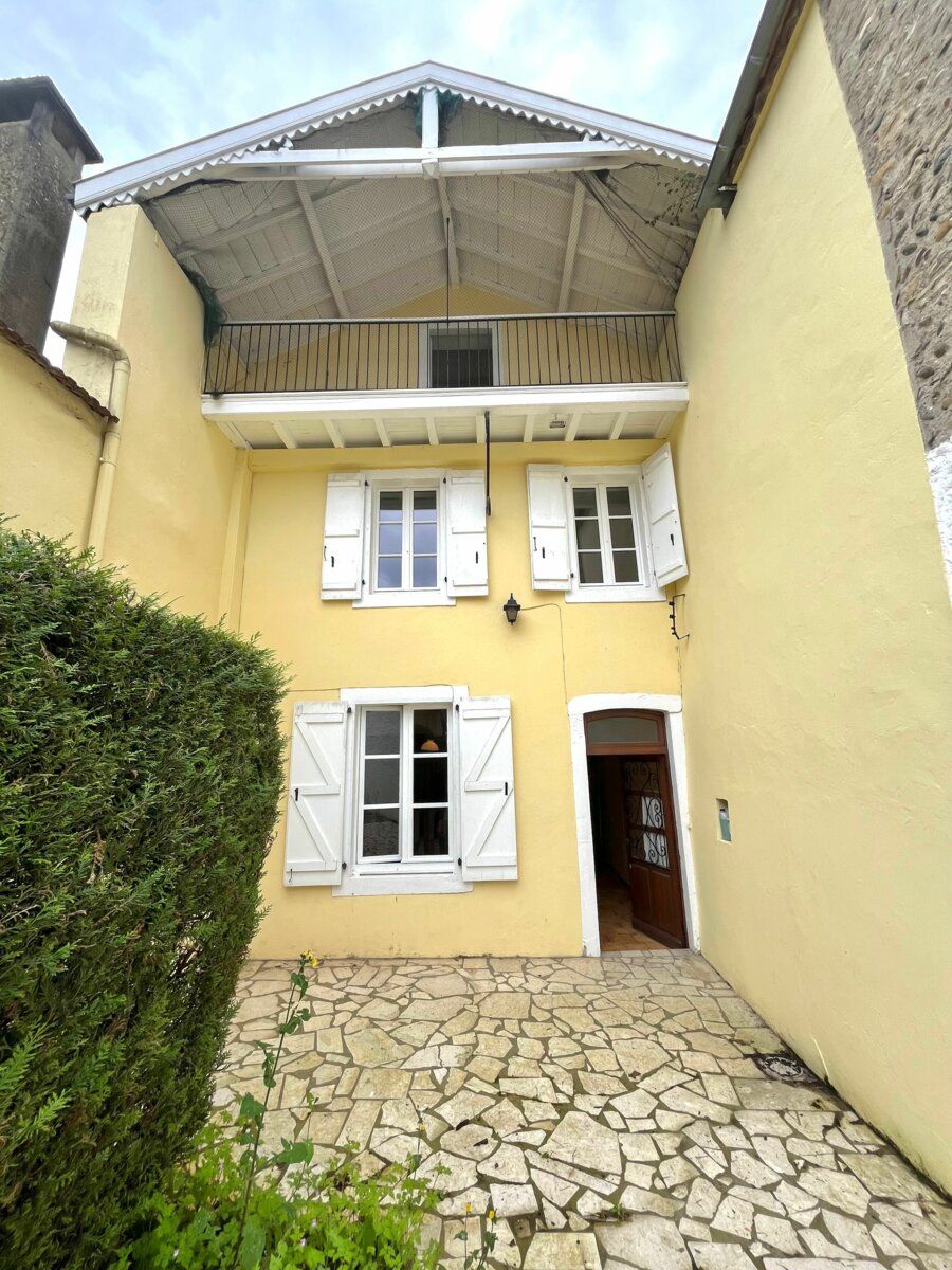 Maison à vendre 6 m2 à Sauveterre-de-Béarn vignette-1