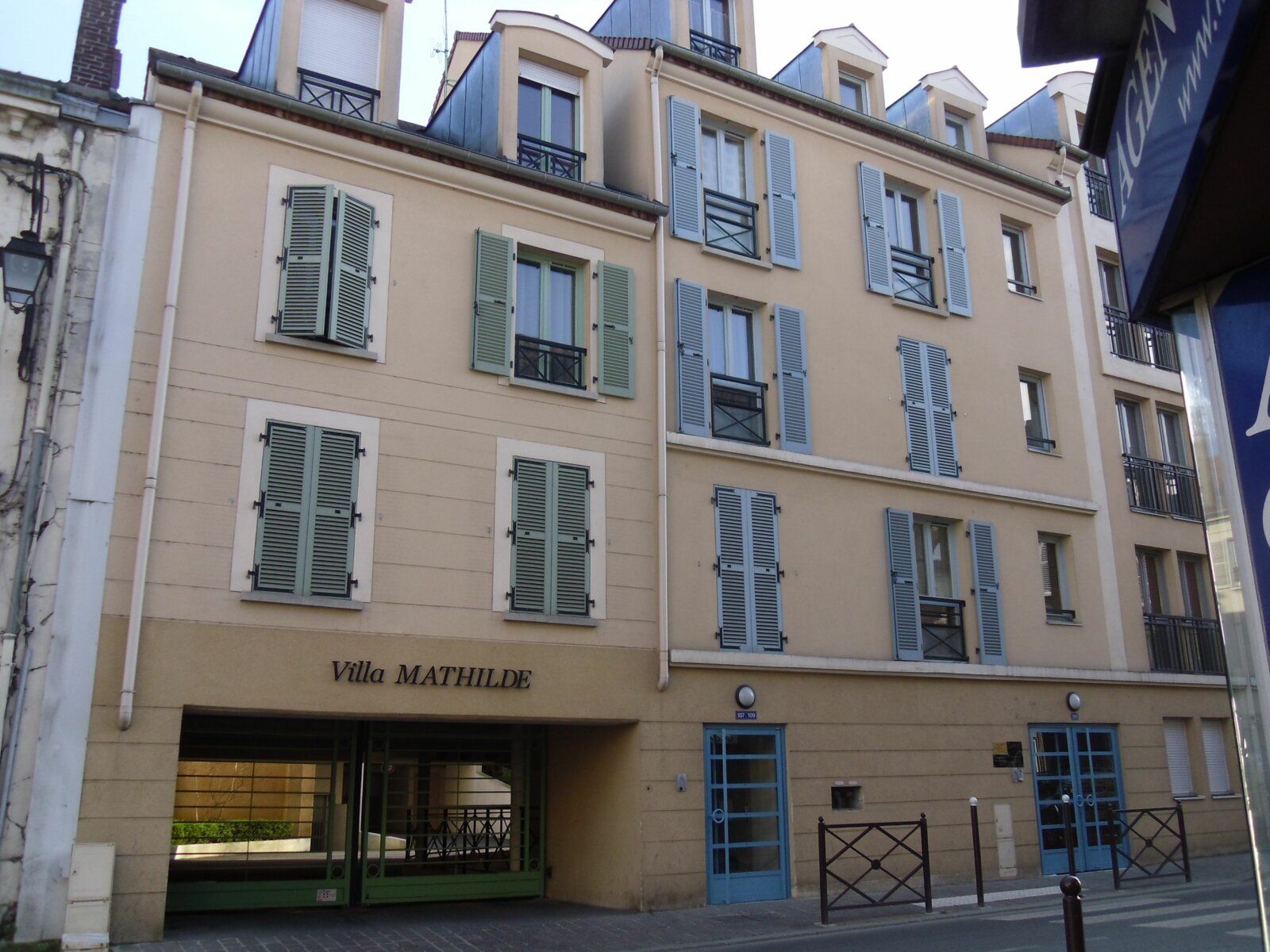 Appartement à louer 3 64.92m2 à Lagny-sur-Marne vignette-1