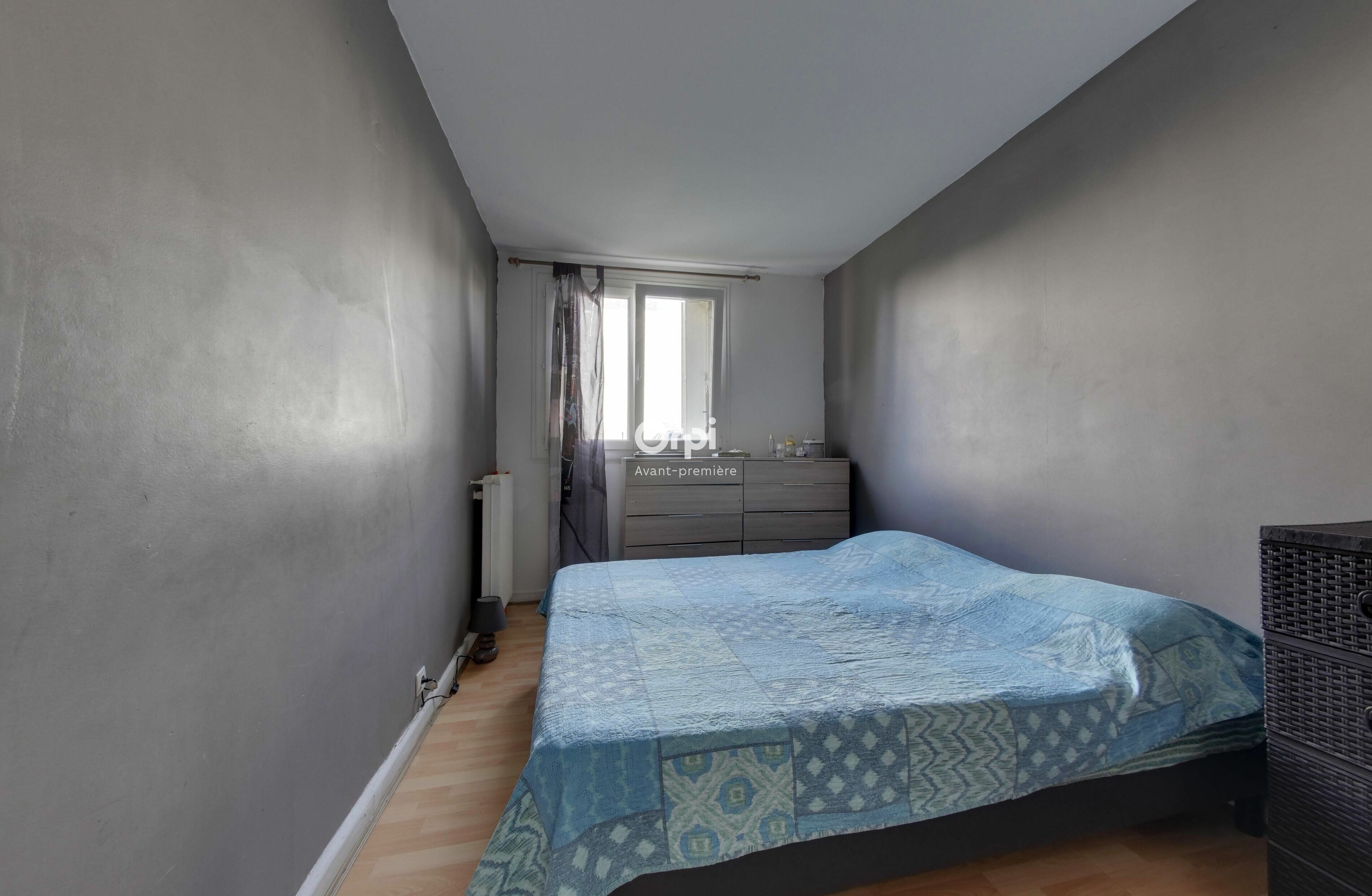 Appartement à vendre 3 57m2 à Le Blanc-Mesnil vignette-4