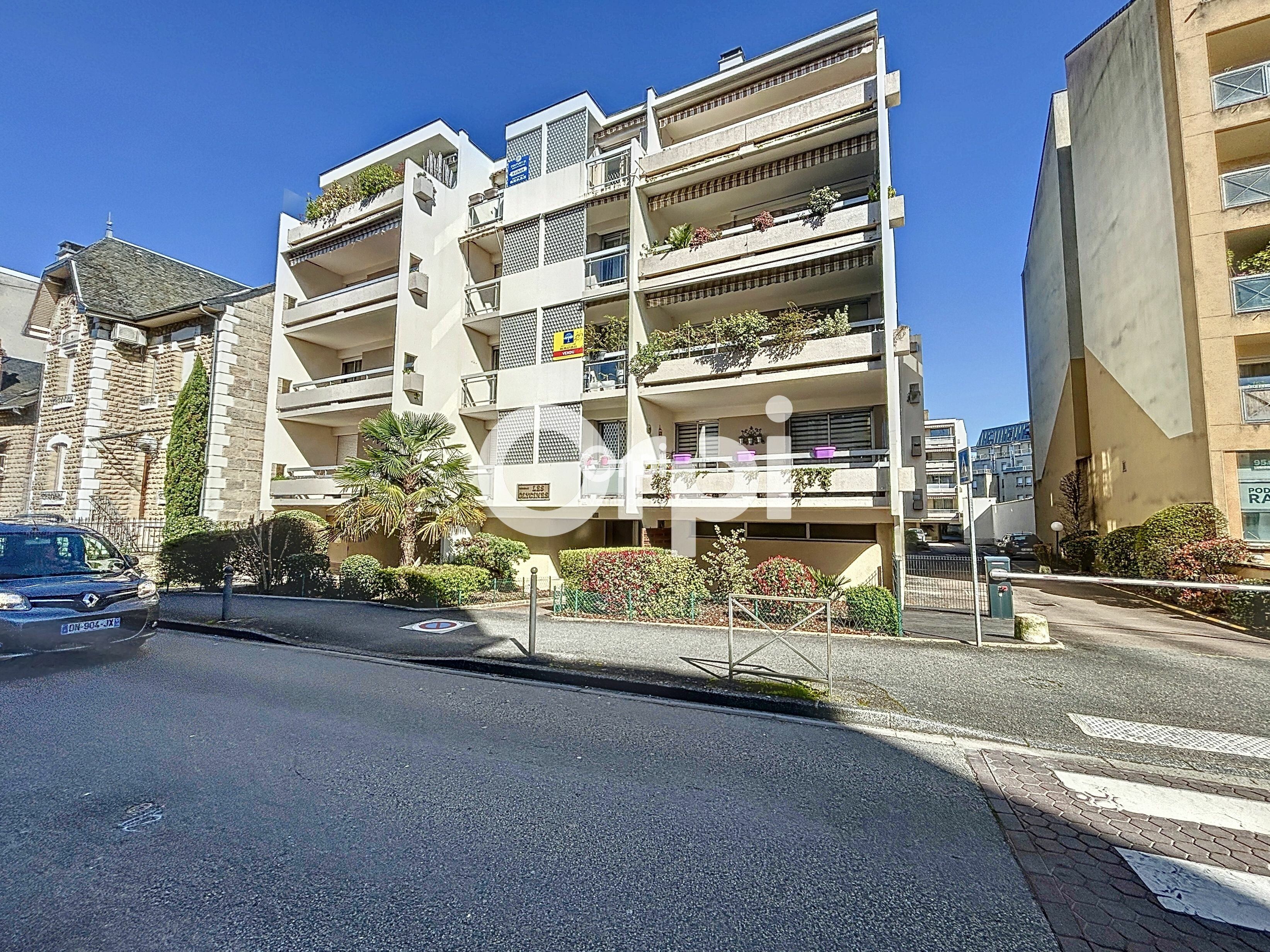 Appartement à vendre 4 98.72m2 à Brive-la-Gaillarde vignette-1
