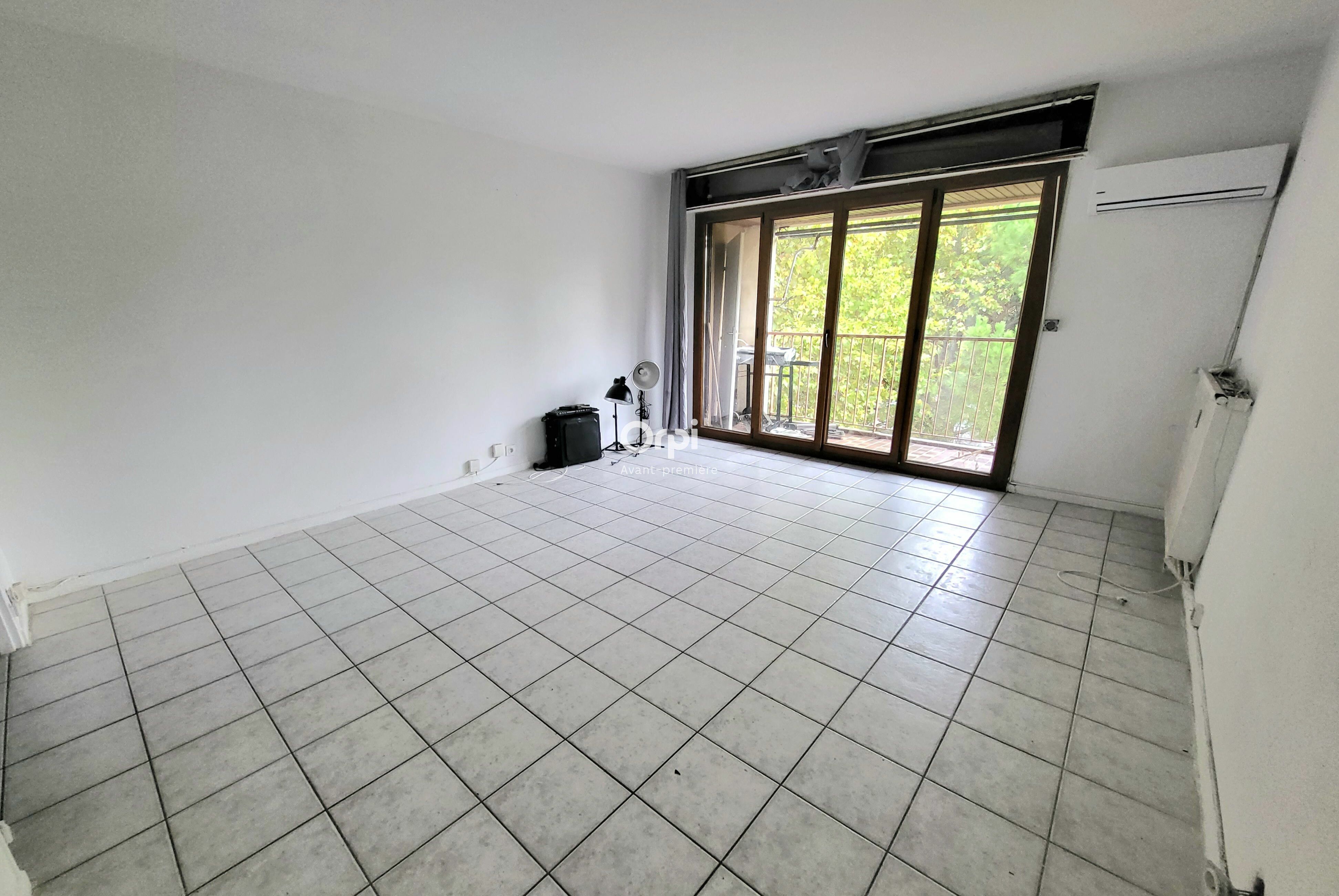Appartement à vendre 3 60.39m2 à Avignon vignette-2