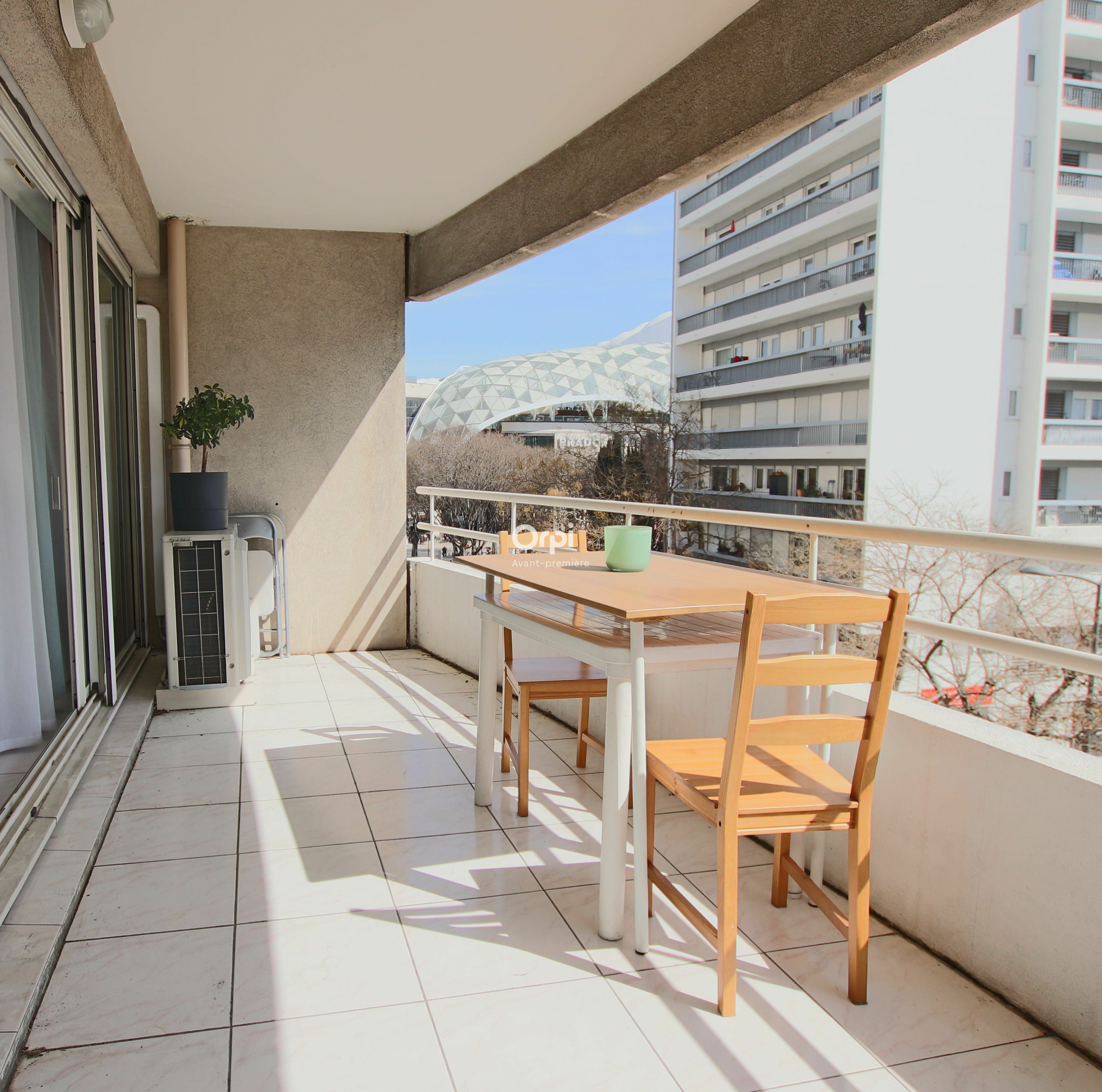 Appartement à vendre 4 97m2 à Marseille 8 vignette-3