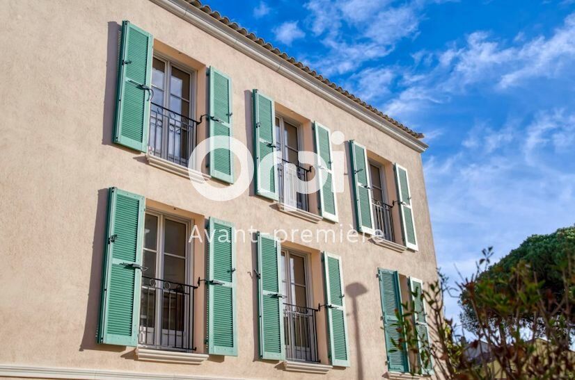 Appartement à vendre 3 m2 à Saint-Tropez vignette-1