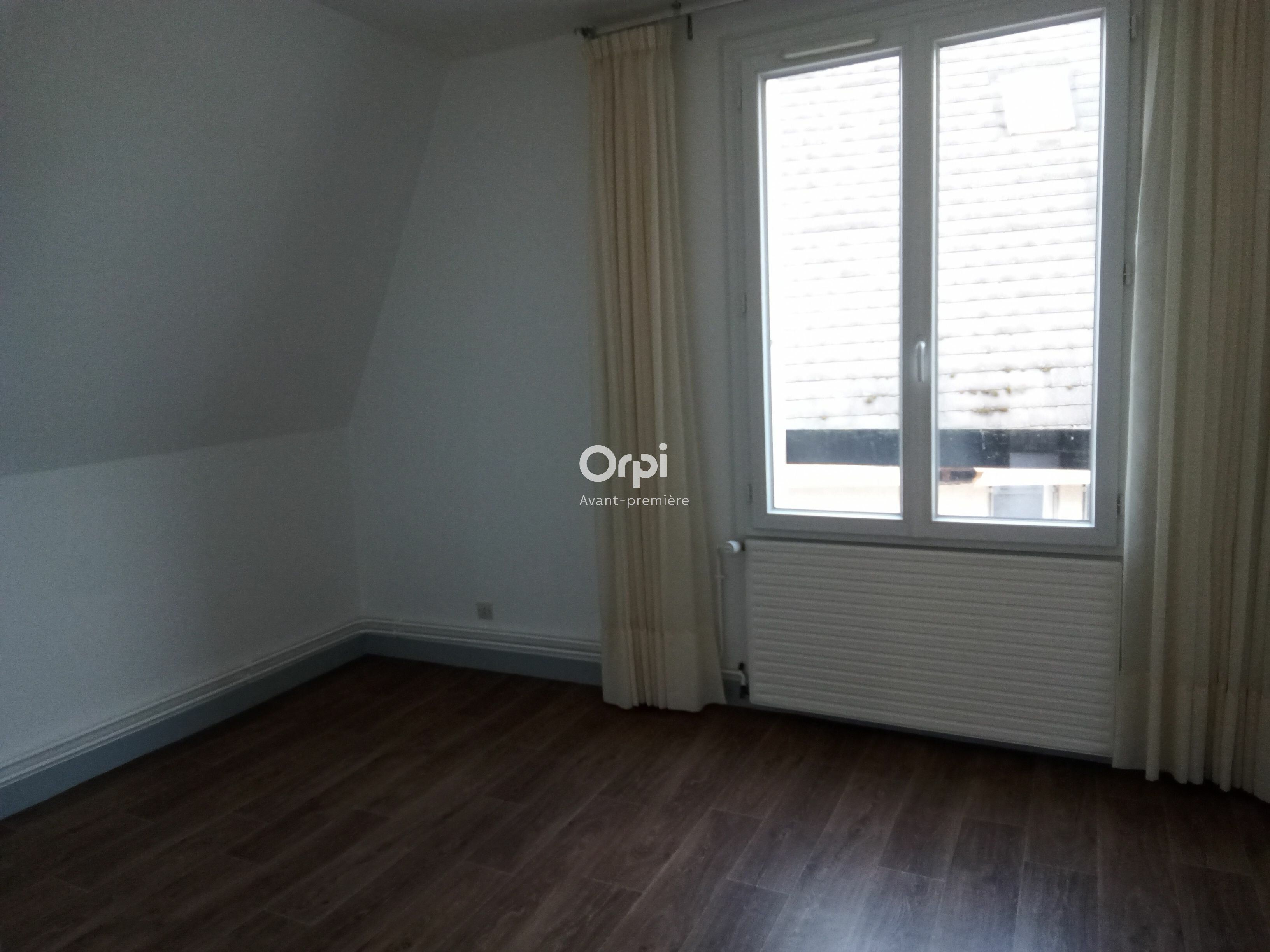Appartement à vendre 3 68.89m2 à Bourges vignette-3