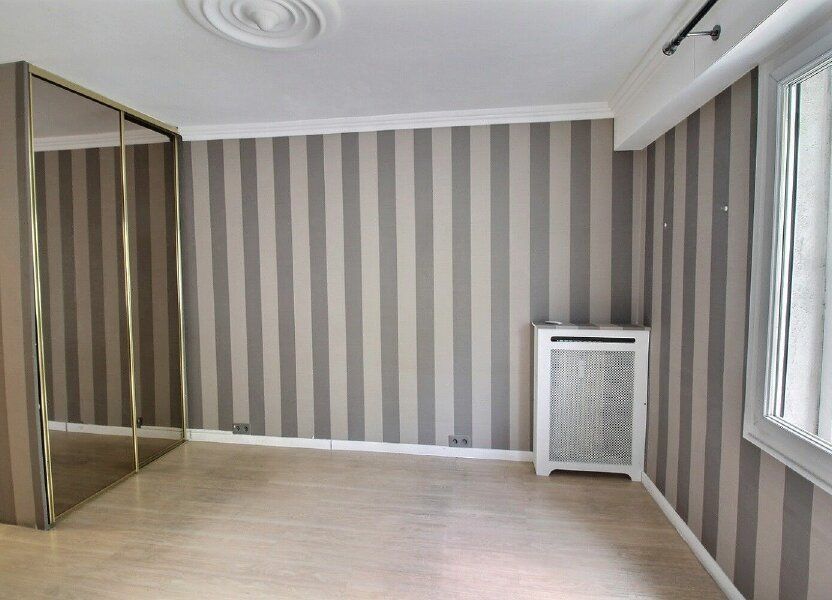 Appartement a louer clichy - 1 pièce(s) - 50.77 m2 - Surfyn
