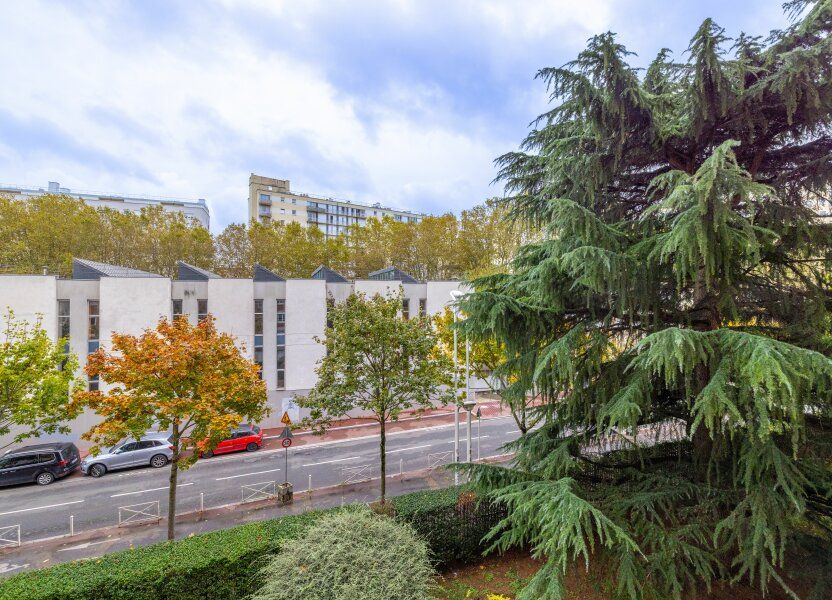 Appartement 7 pièce(s) 123.77 m²à vendre Montrouge