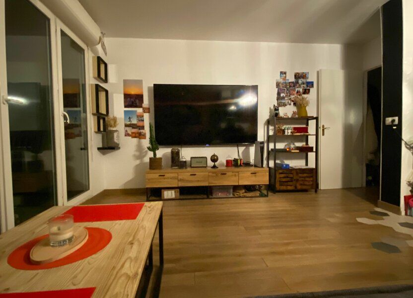 Appartement a louer  - 2 pièce(s) - undefined m2 - Surfyn