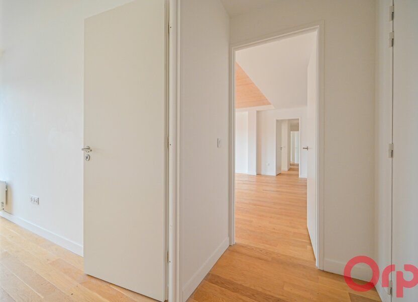 Appartement a louer  - 5 pièce(s) - 101.2 m2 - Surfyn