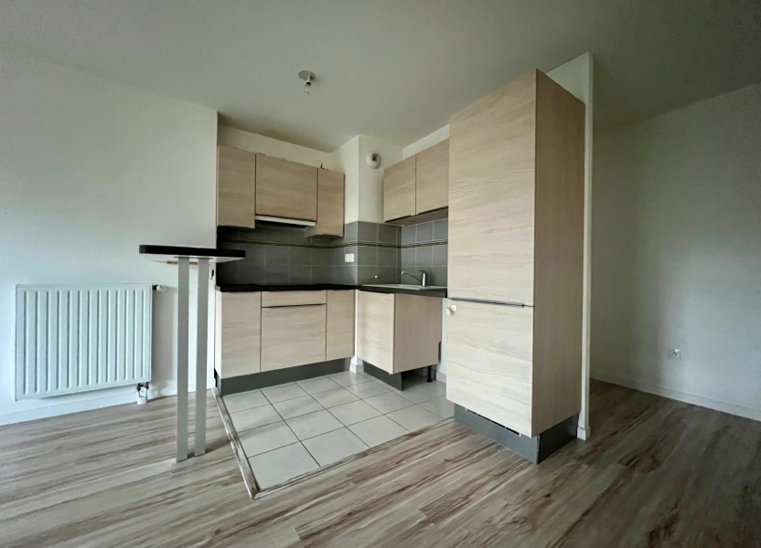 Appartement a louer  - 3 pièce(s) - 66.84 m2 - Surfyn
