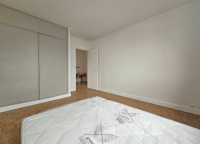 Appartement a louer  - 3 pièce(s) - 92.04 m2 - Surfyn