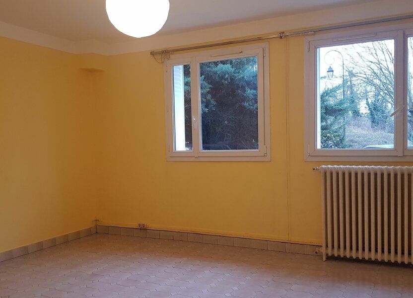 Appartement a louer  - 4 pièce(s) - 64.03 m2 - Surfyn