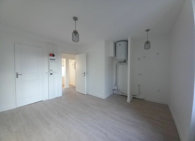 Appartement a louer  - 1 pièce(s) - 29.28 m2 - Surfyn
