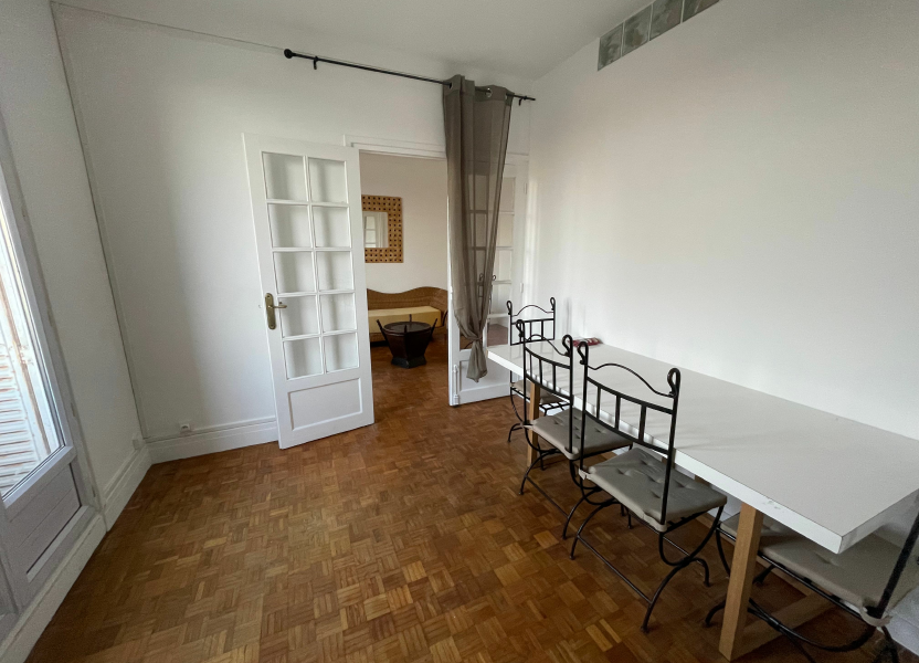 Appartement a louer  - 2 pièce(s) - 49.21 m2 - Surfyn