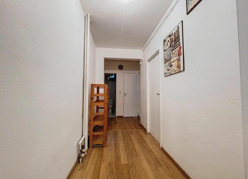 Appartement a louer  - 1 pièce(s) - 10.65 m2 - Surfyn