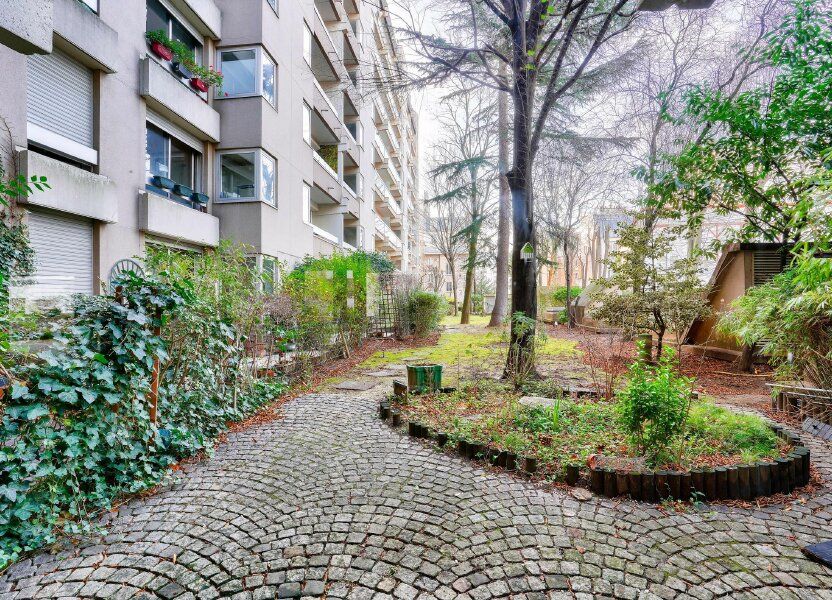 Appartement 3 pièce(s) 76.49 m²à vendre Paris-18e-arrondissement