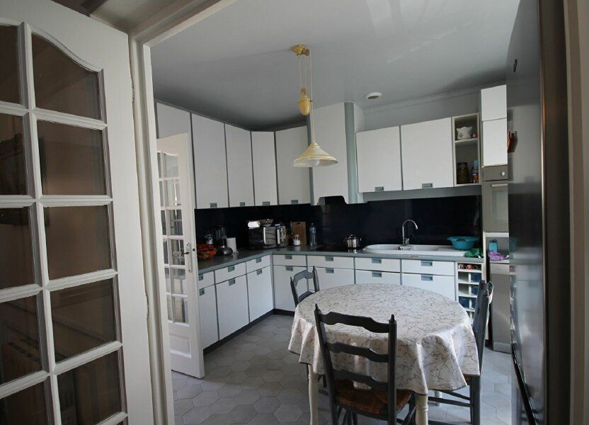 Maison a vendre  - 5 pièce(s) - 238 m2 - Surfyn