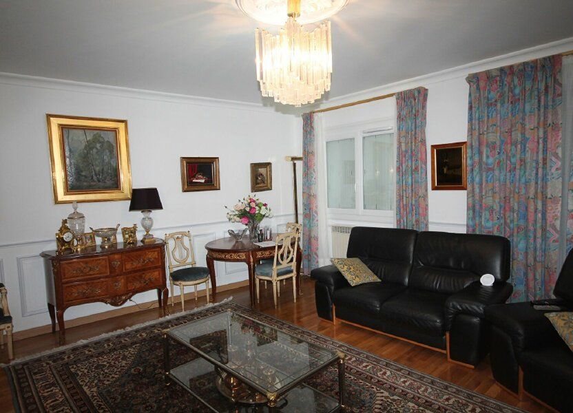 Maison a vendre  - 5 pièce(s) - 238 m2 - Surfyn