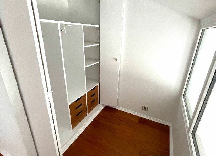 Appartement a louer  - 3 pièce(s) - 57.09 m2 - Surfyn