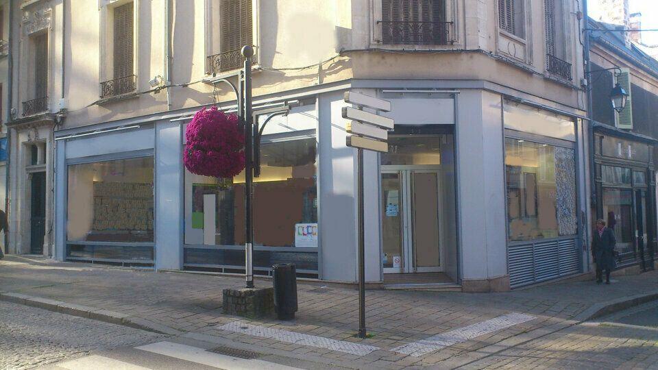 Local commercial à louer 0 80m2 à Bourges vignette-1